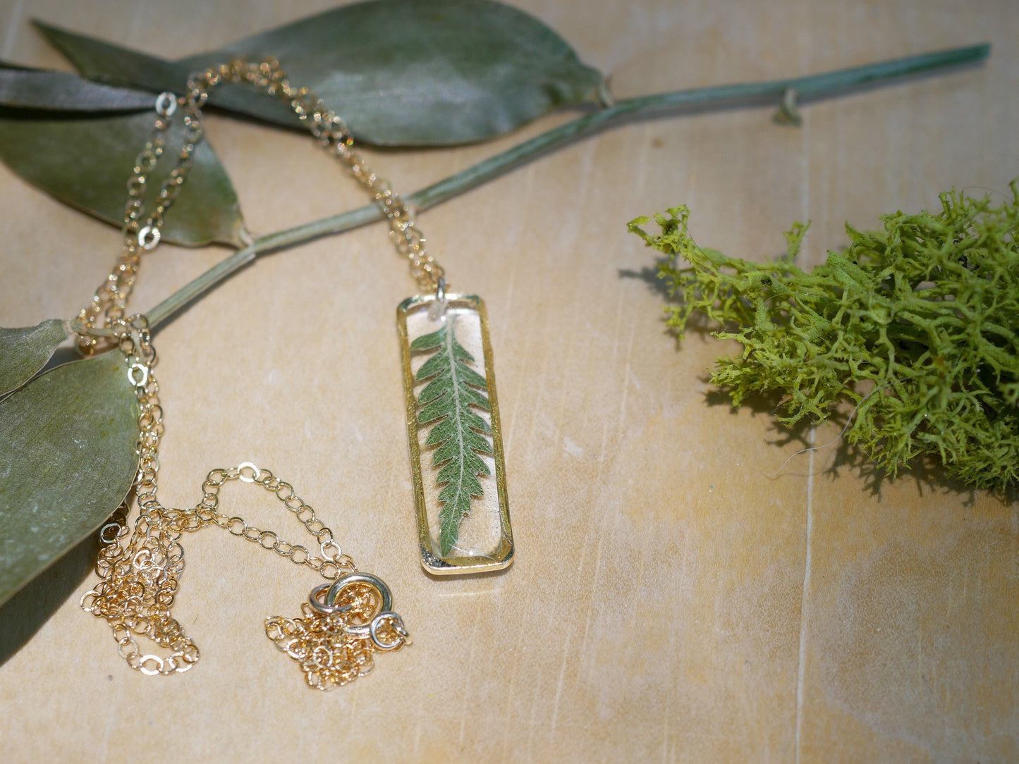 Dainty pressed Fern Leaf Necklace, Vertical Bar Necklace, Pressed fern jewelry, ellipse necklace, nature gift, terrarium necklace