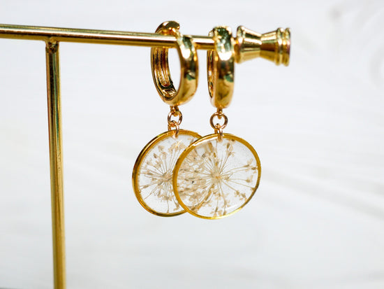 Pressed flower huggies, Queen Annes Lace Jewelry, Gold Fill Huggie hoops, Pressed flower jewelry, Real flower earrings