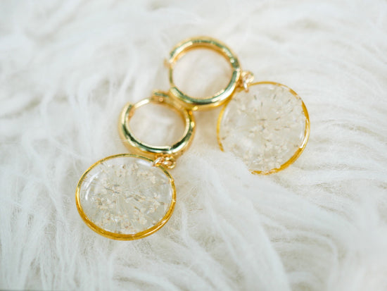 Pressed flower huggies, Queen Annes Lace Jewelry, Gold Fill Huggie hoops, Pressed flower jewelry, Real flower earrings