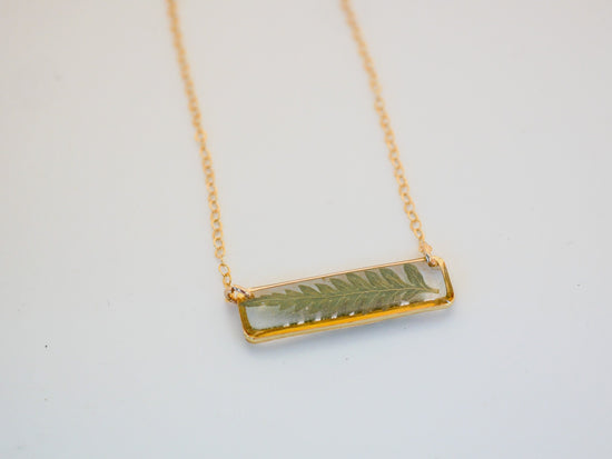 Dainty Fern Necklace in Resin – Horizontal Bar Necklace – 14k Gold Fill or Sterling Silver – Pressed Botanical Jewelry – Minimalist Everyday