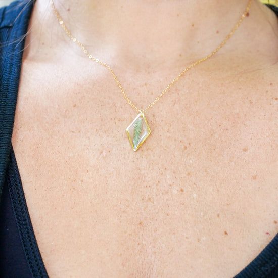 Dainty pressed Fern Necklace, Real fern jewelry, real leaf necklace, nature gift, terrarium necklace, diamond shape necklace