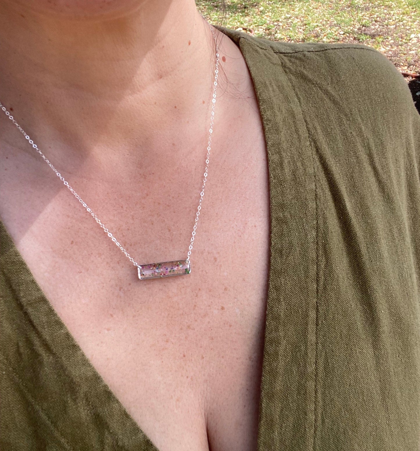 Flower confetti bar necklace, horizontal bar necklace, Dainty Bar Jewelry, nature necklace, Pressed flower necklace, real flower jewelrh