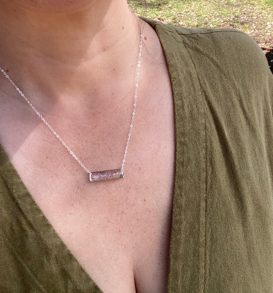 Flower confetti bar necklace, horizontal bar necklace, Dainty Bar Jewelry, nature necklace, Pressed flower necklace, real flower jewelrh