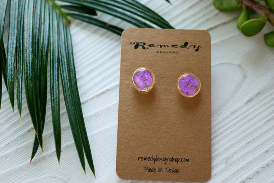 Purple flower stud earrings, Real pressed flower stud earrings, tiny minimalist earrings