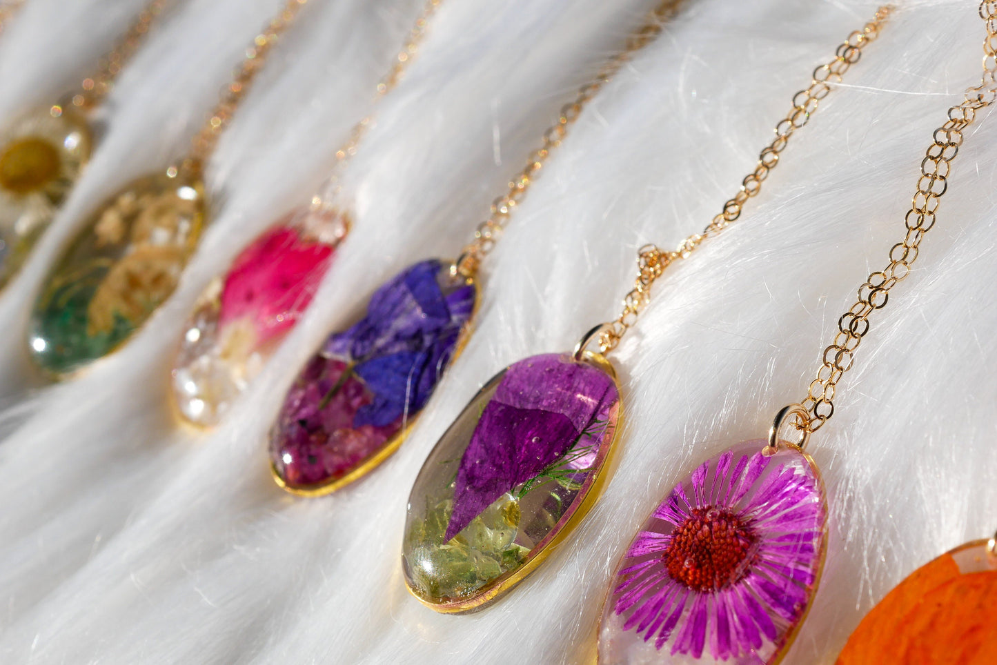 birthstone and birth flower jewelry