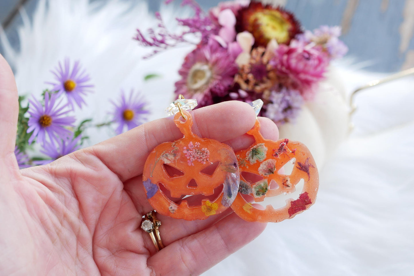 Pressed flower Halloween pumpkin earrings