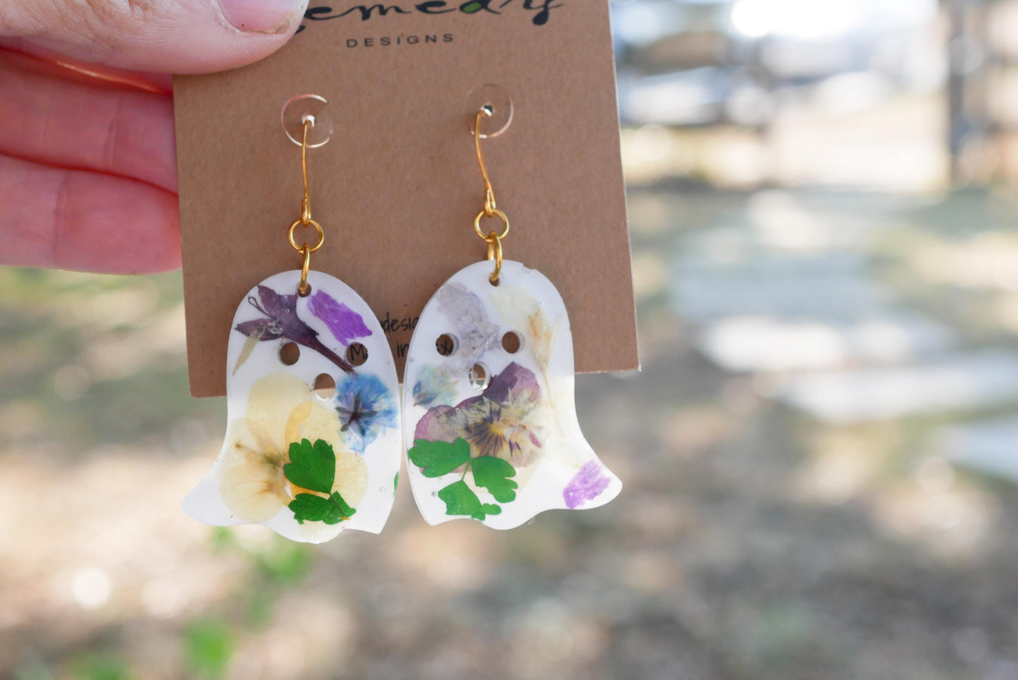 Pressed flower Halloween ghost earrings