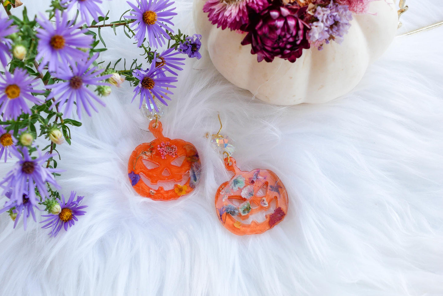 Pressed flower Halloween pumpkin earrings