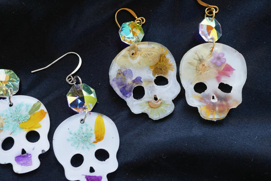 Pressed flower skeleton  earring for Halloween or dia de los muertos