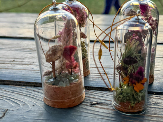 Mushroom terrarium, dried mushroom cloche, real flower decor, woodland christmas