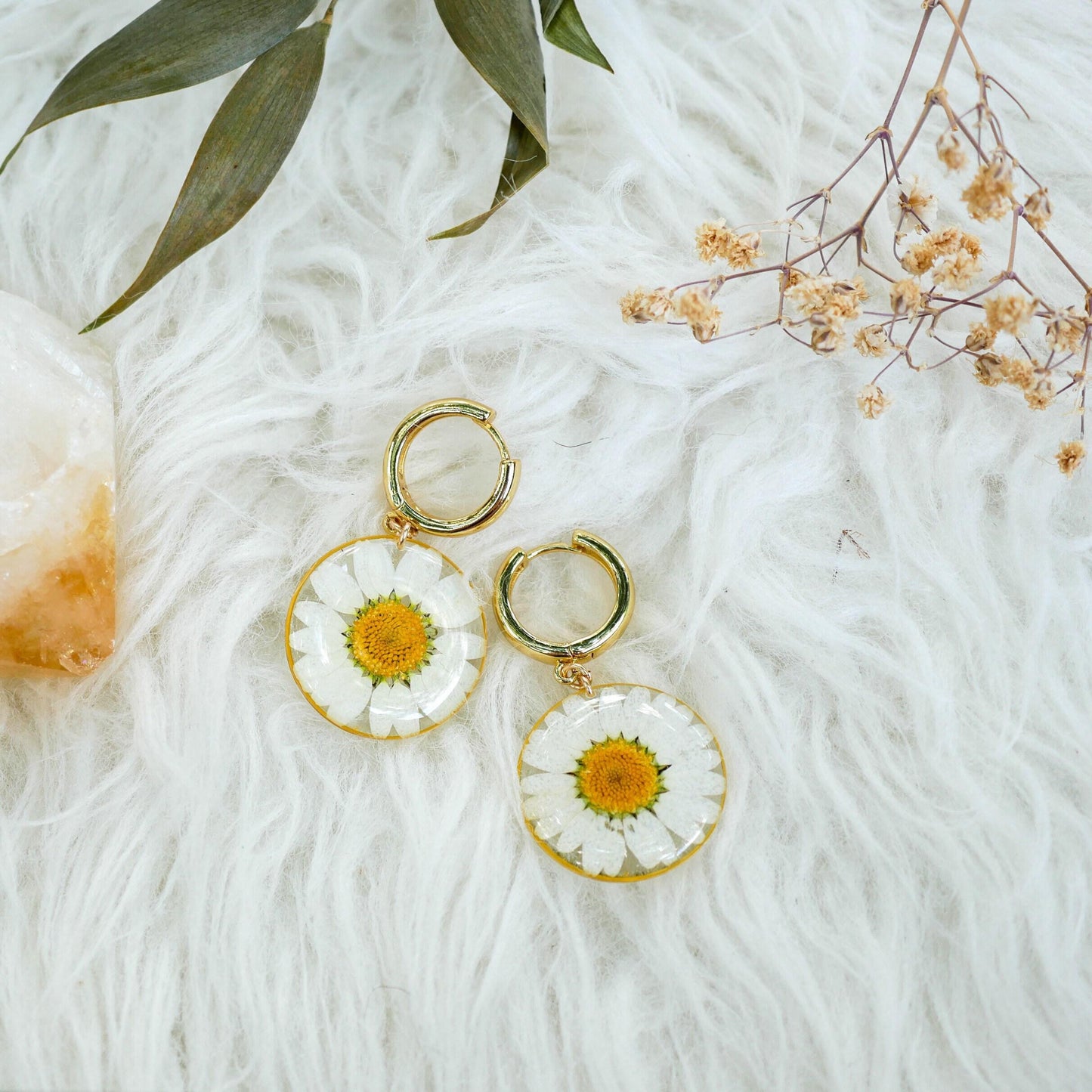 Pressed flower daisy earrings, real flowers,  hoop earrings,  terrarium earrings, real flower jewelry, botanical hoops