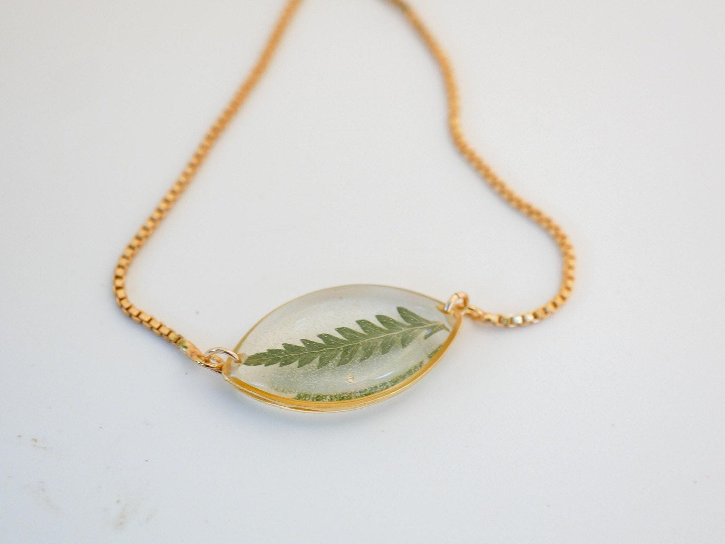 Fern Leaf Bracelet: Dainty Pressed Plant Jewelry (Adjustable Chain)