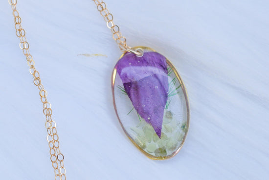 August birthflower and birthstone  necklace pressed flower jewelry, peridot and gladiolus pendant, pressed poppy or gladiolus necklace