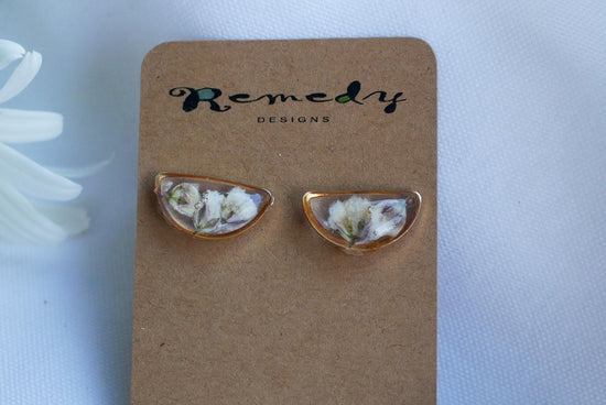 Pressed  baby's breath half moon stud earrings, dainty gold or silver floral studs-pressed flower jewelry-wedding jewelry- everyday earrings