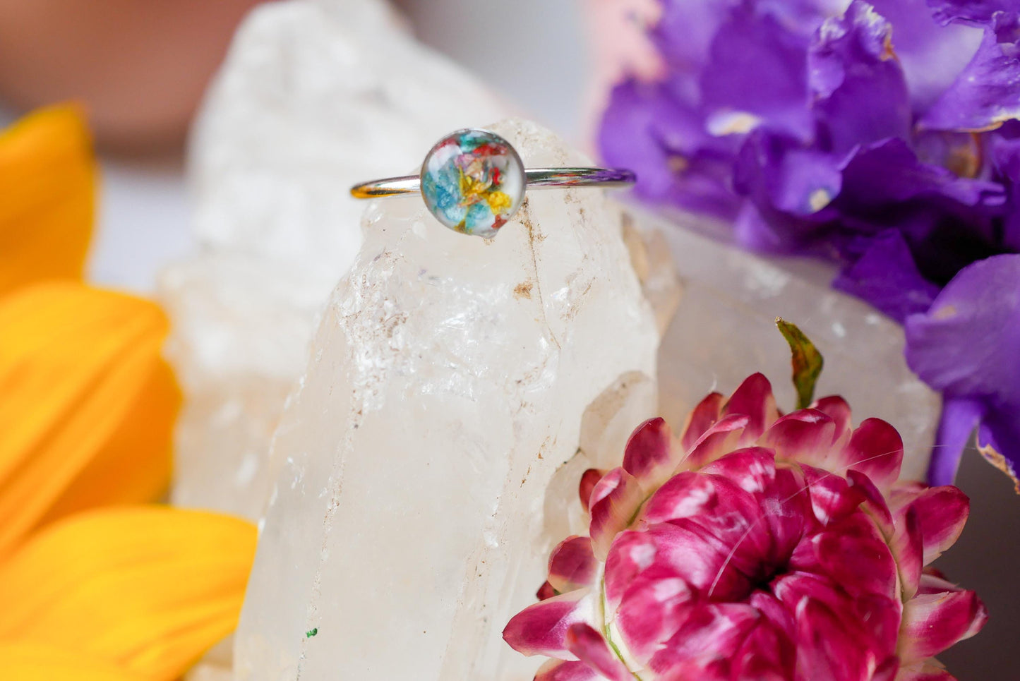 Adjustable Flower Confetti Ring – Real Pressed Flowers in Gold or Silver Stainless Steel