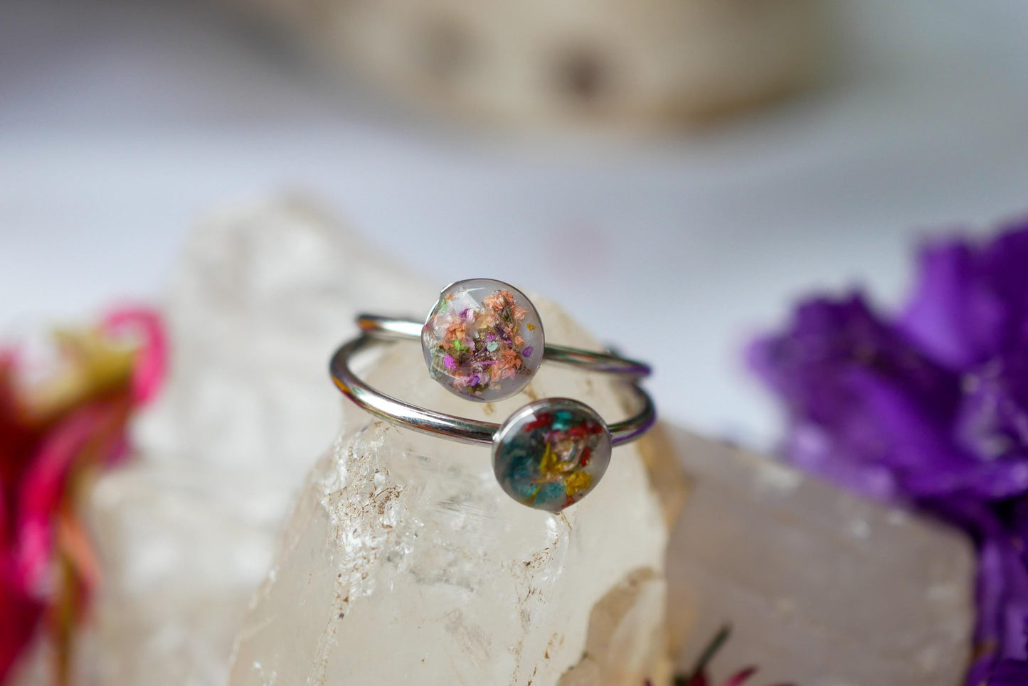 Adjustable Flower Confetti Ring – Real Pressed Flowers in Gold or Silver Stainless Steel