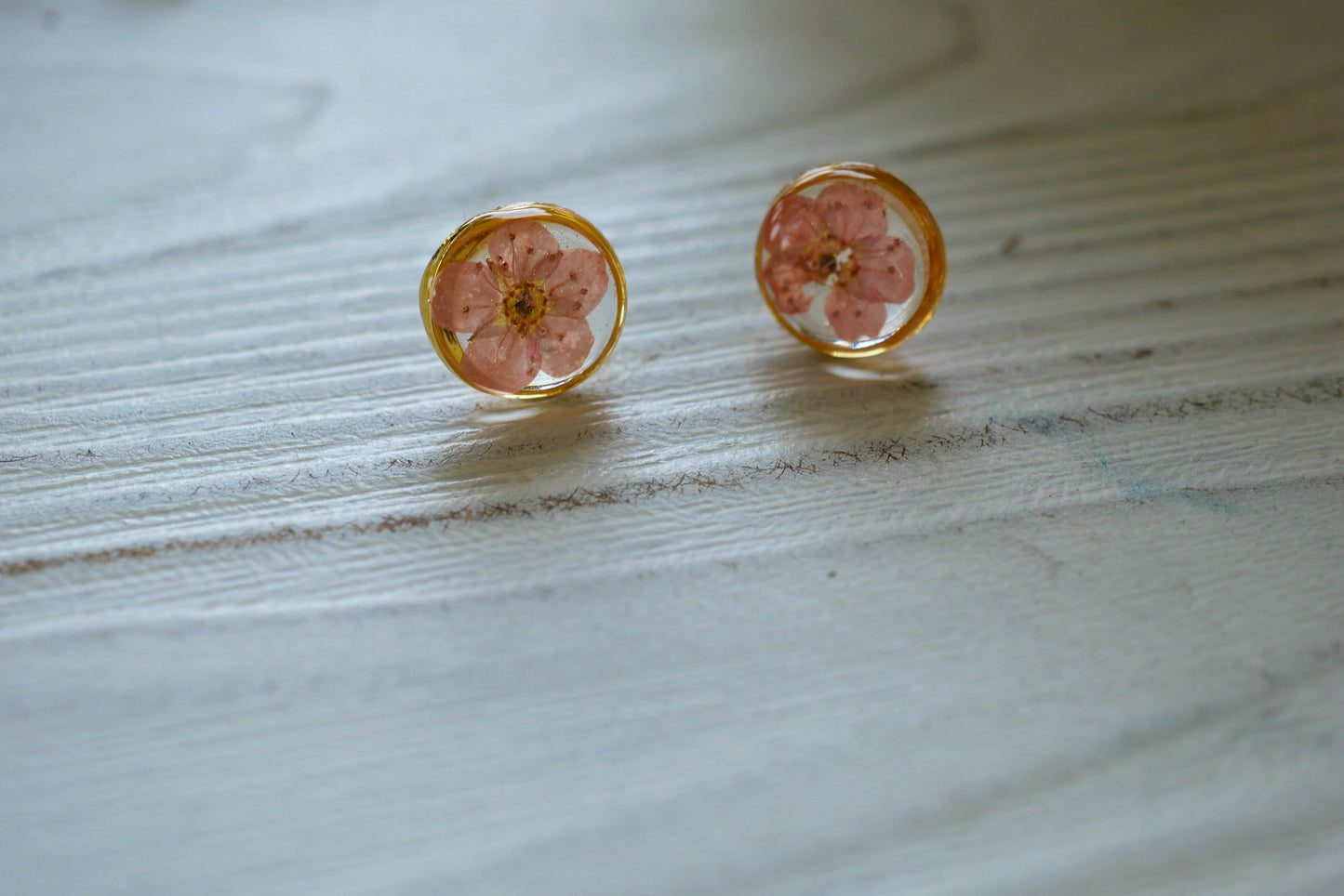 Load image into Gallery viewer, tiny pressed flower earrings
