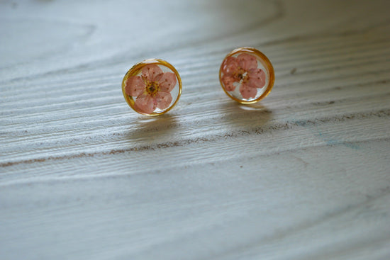 Load image into Gallery viewer, tiny pressed flower earrings
