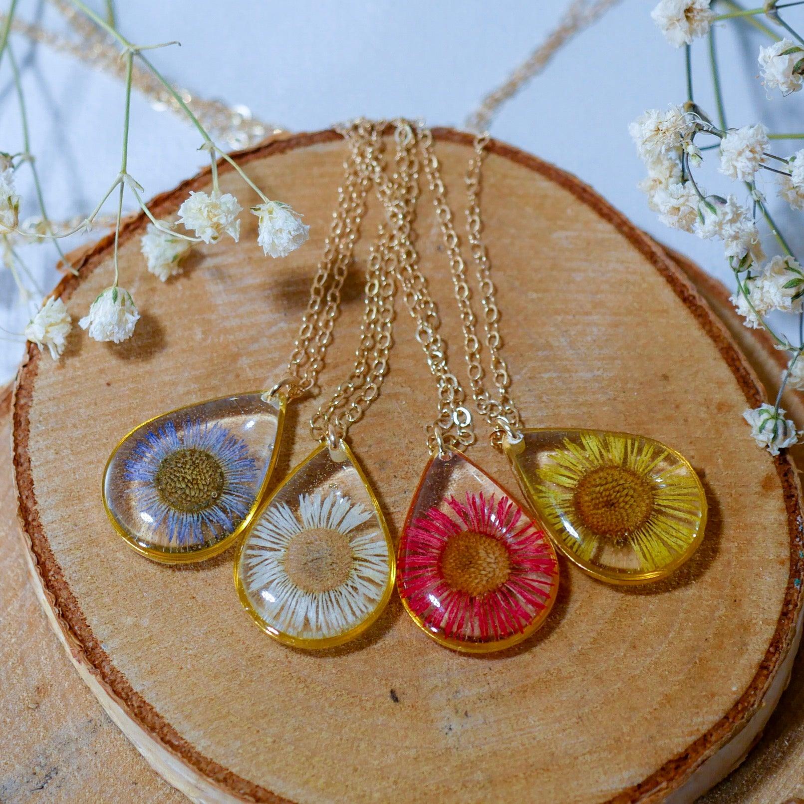 Red English Daisy Teardrop Necklace