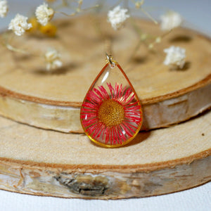 Red English Daisy Teardrop Necklace