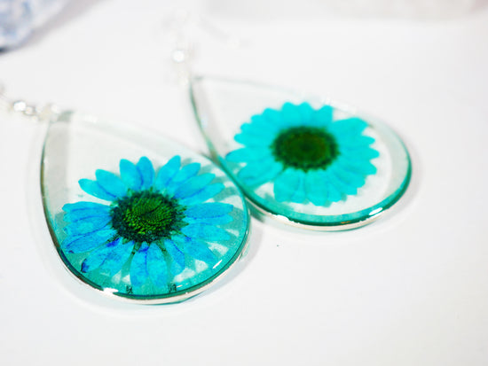 Load image into Gallery viewer, Blue Flower Teardrop  Earrings
