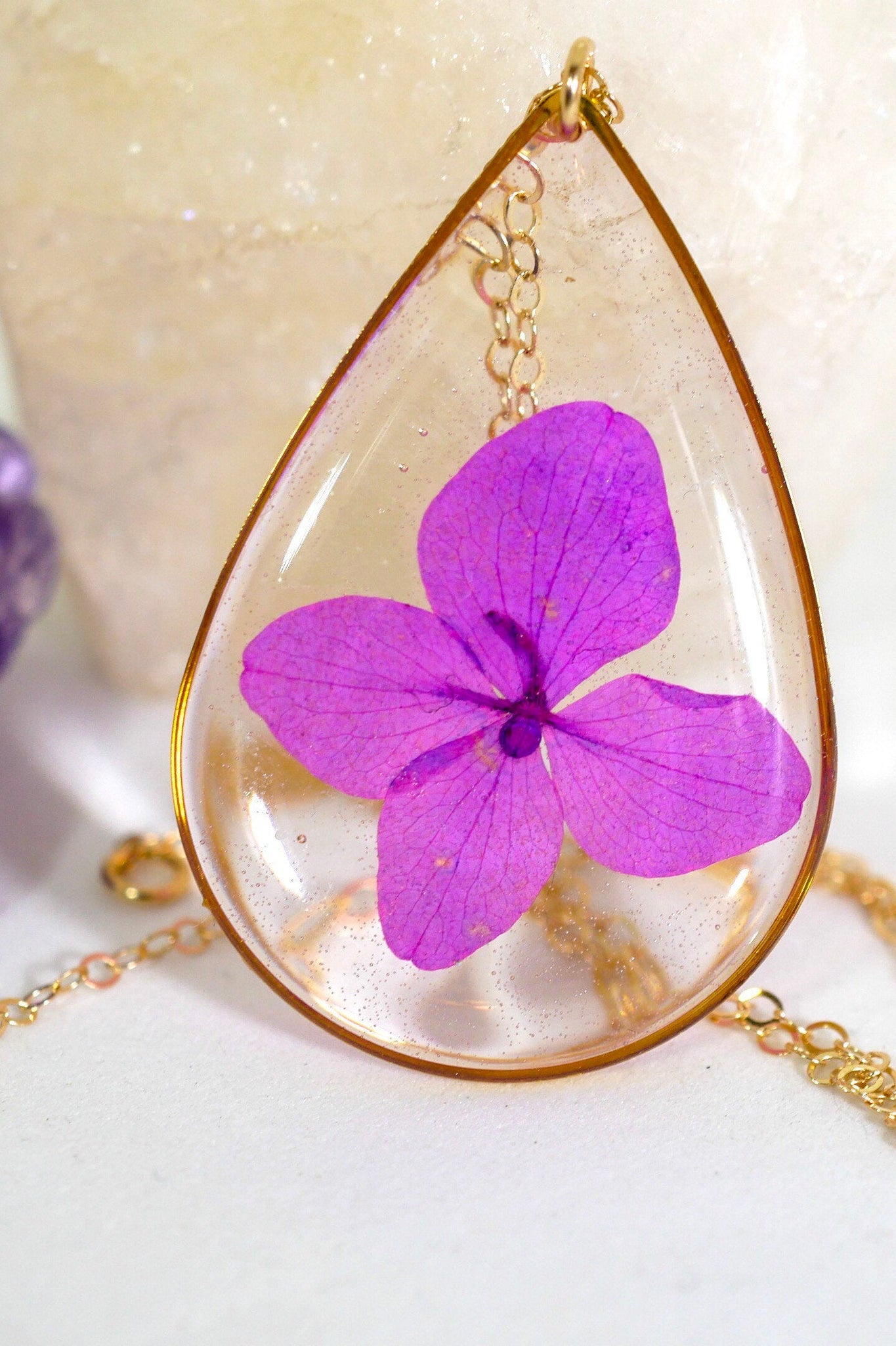 Purple Hydrangea Teardrop Necklace, Pressed flower jewelry, Preserved nature terrarium, Purple flower Necklace