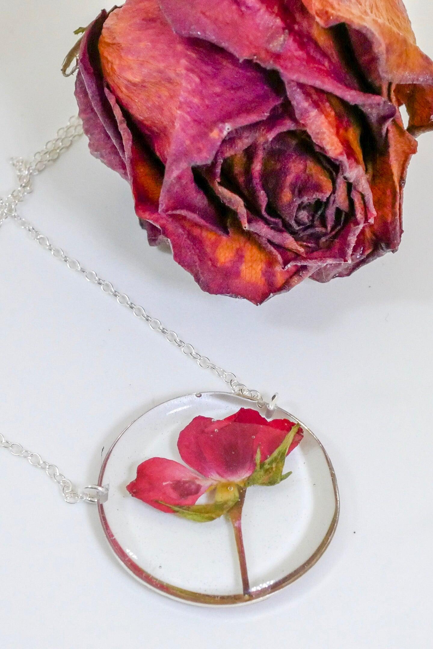 LEVENS JEWELS: Purple Rose Pendant Glazed Clay Necklace | SSENSE