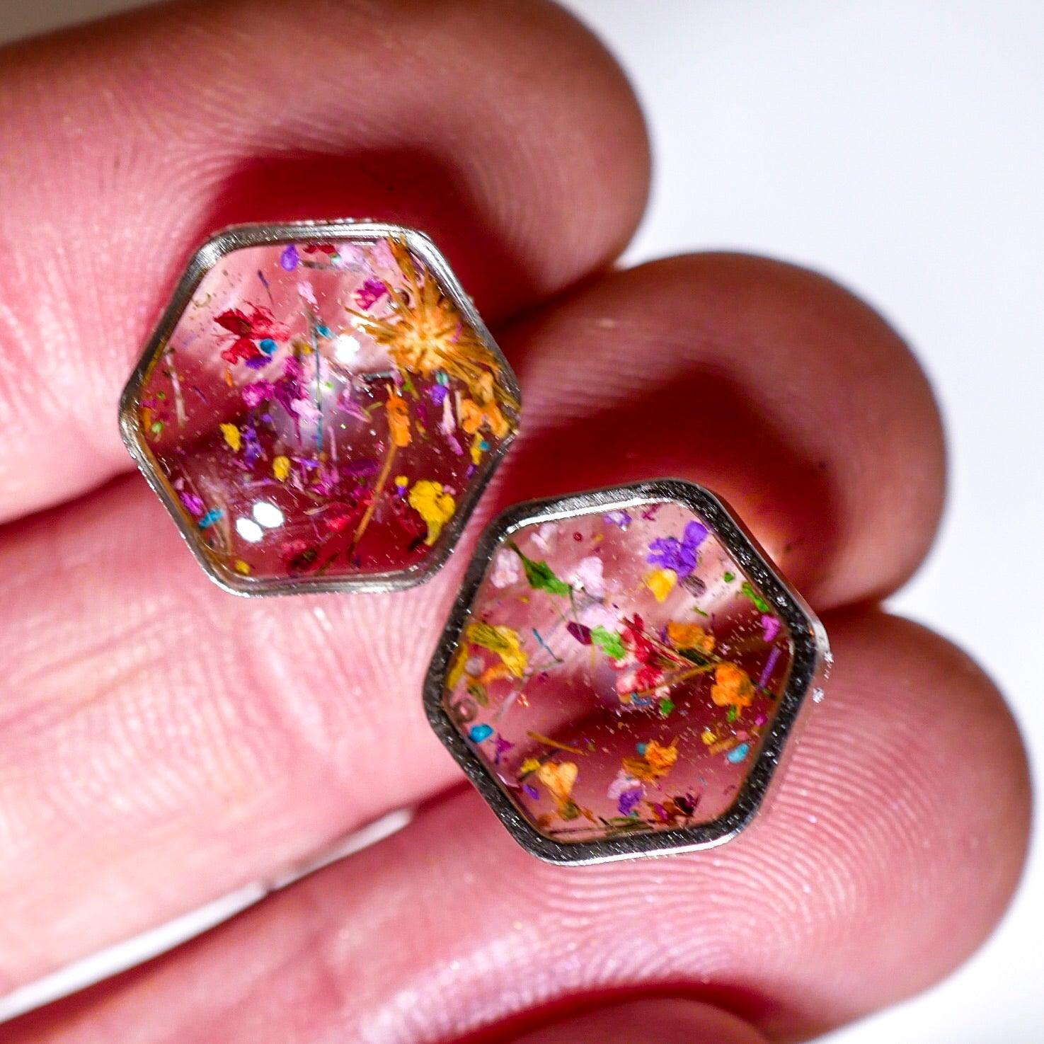 Real Flower confetti Hexagon stud earrings
