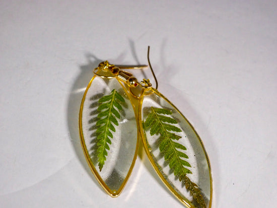 Load image into Gallery viewer, Fern leaf Ellipse earrings
