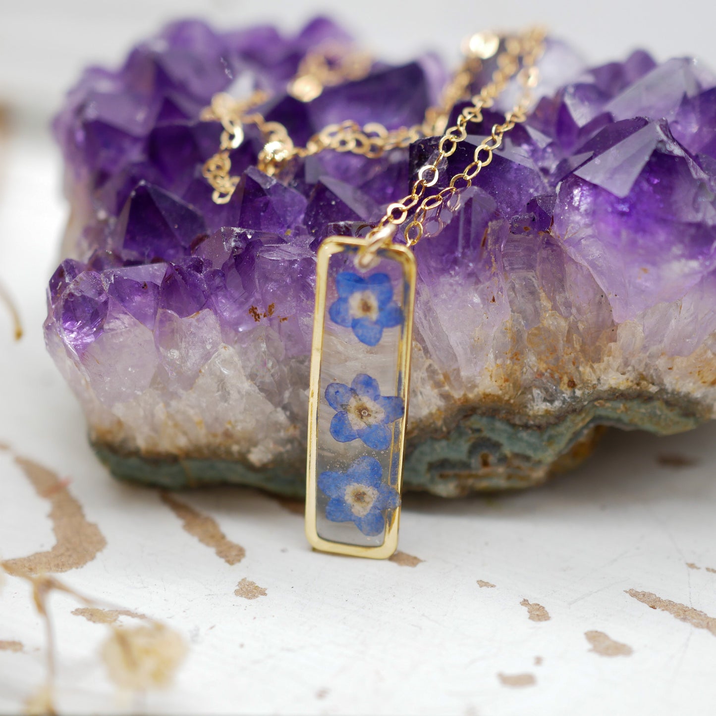 Load image into Gallery viewer, Forget me not vertical bar necklace
