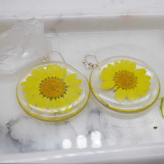 Large yellow daisy circle earrings